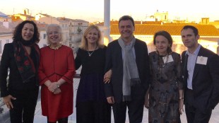 U.S. Consul General Monique Quesada (left) with members of the Hunt Prize group in Nîmes. Photo U.S. Consulate General, Marseille